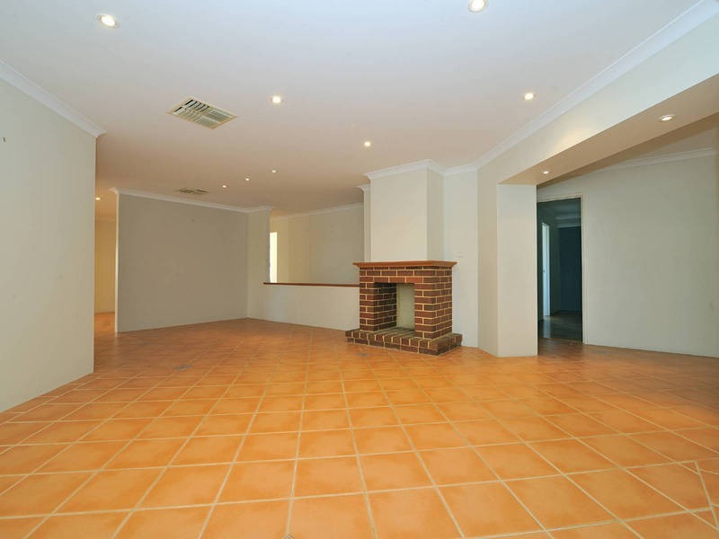 29 Kingsford Court, Port Kennedy WA 6172