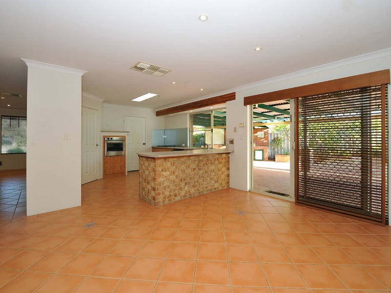 29 Kingsford Court, Port Kennedy WA 6172