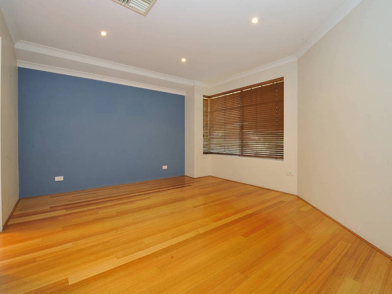 29 Kingsford Court, Port Kennedy WA 6172