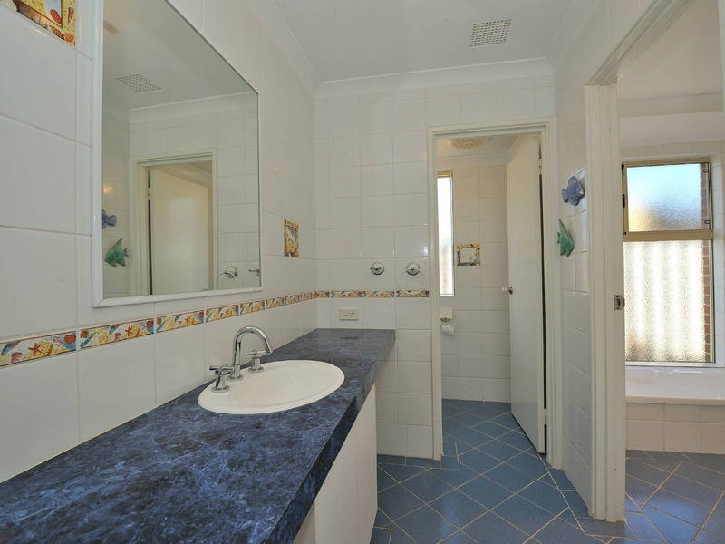 29 Kingsford Court, Port Kennedy WA 6172