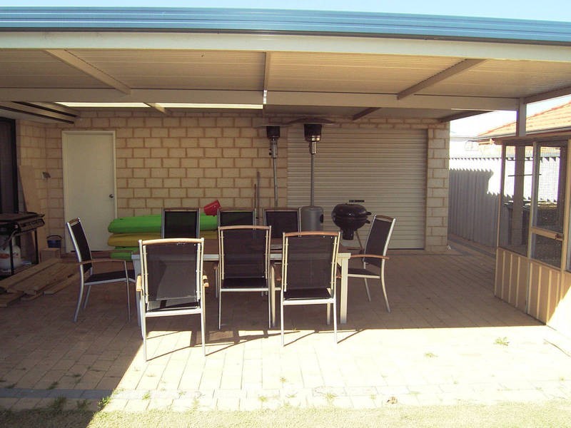 1 Antuka Road, Rockingham WA 6168