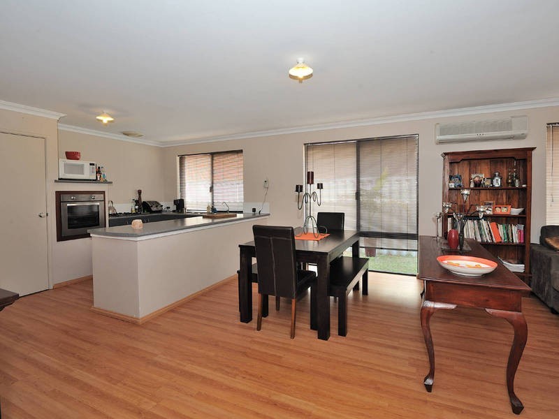 17 Barossa Approach, Rockingham WA 6168