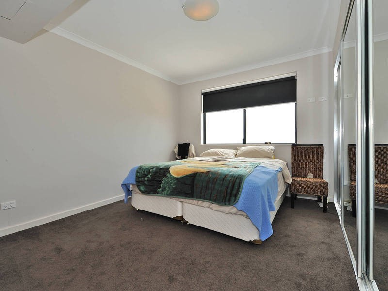 28/43 Rockingham Beach Road, Rockingham WA 6168