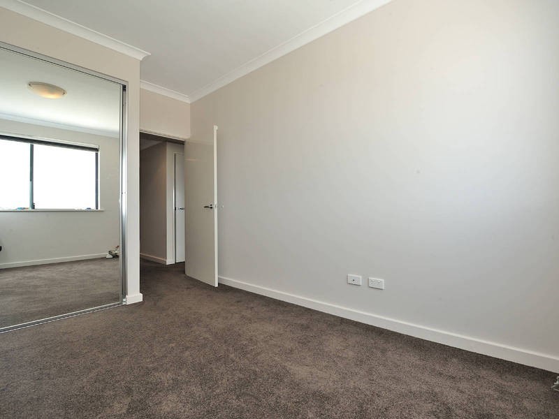 28/43 Rockingham Beach Road, Rockingham WA 6168