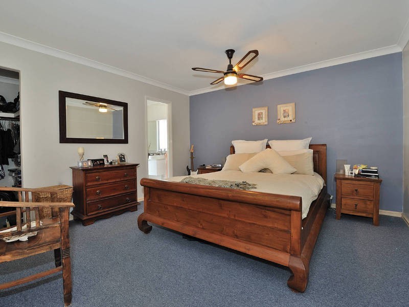 14 Tradewinds Drive, Safety Bay WA 6169