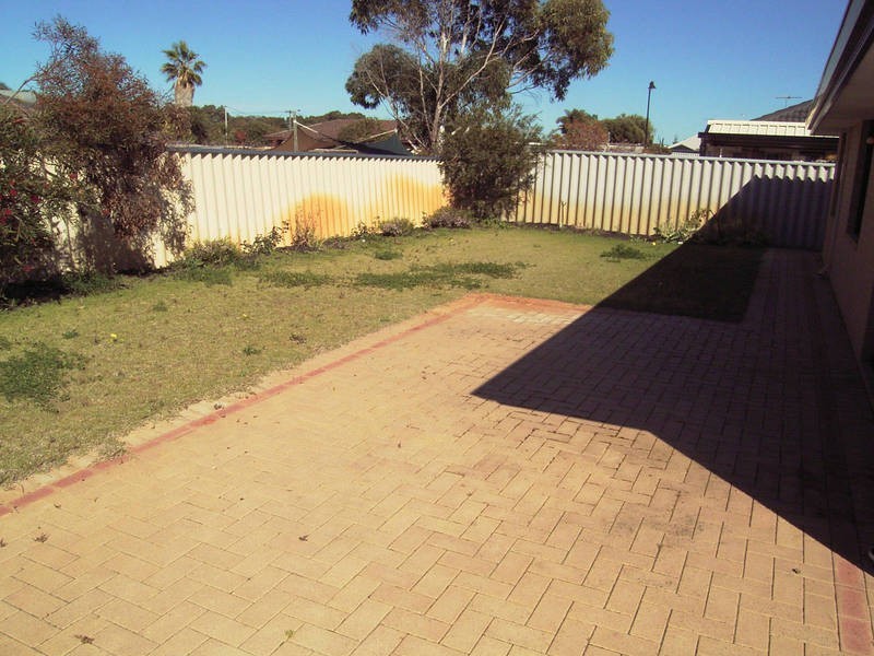 17 Oleander Avenue, Shoalwater WA 6169