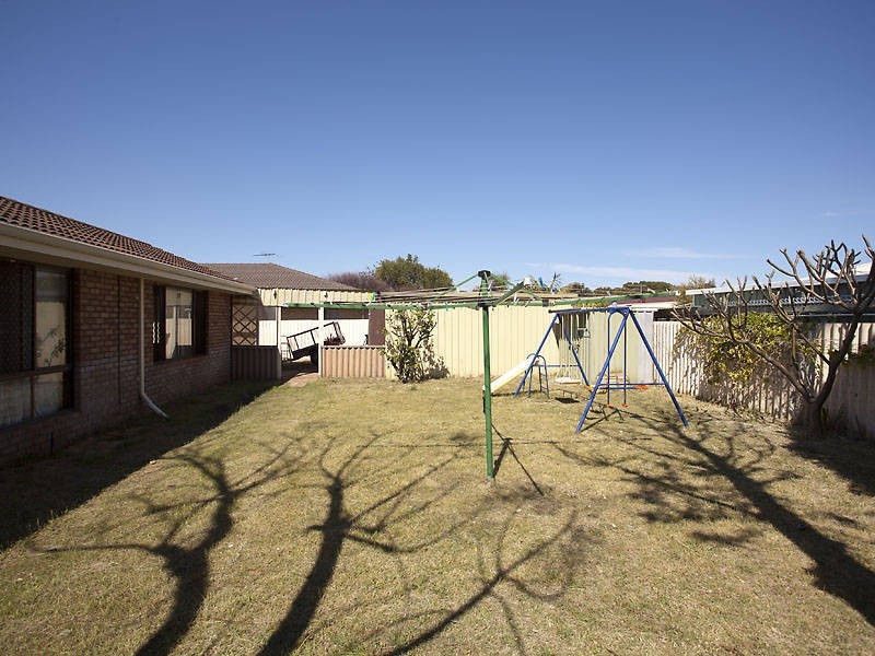 77 Charthouse Road, Waikiki WA 6169