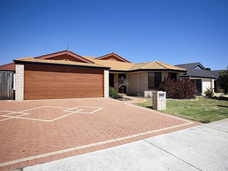 44 Boyle Avenue, Rockingham WA 6168