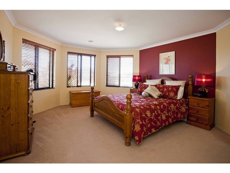 44 Boyle Avenue, Rockingham WA 6168