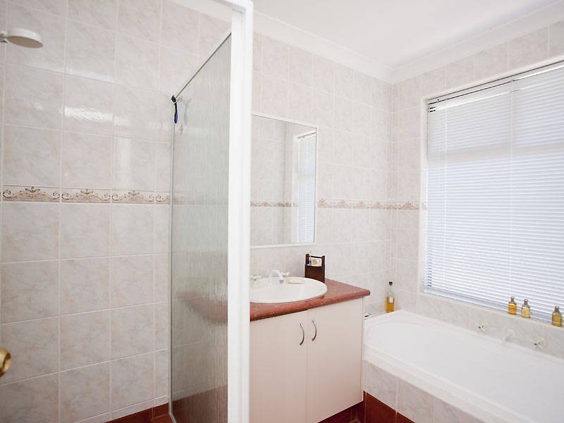 44 Boyle Avenue, Rockingham WA 6168