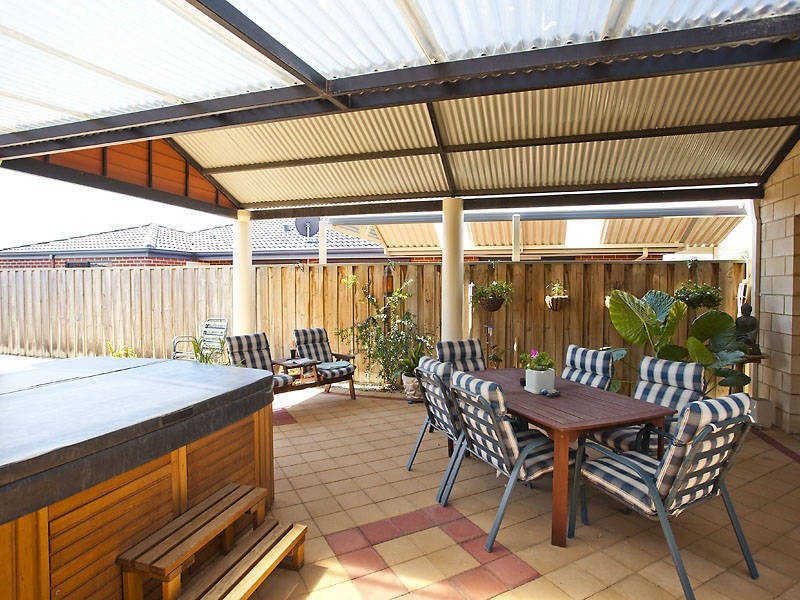 44 Boyle Avenue, Rockingham WA 6168