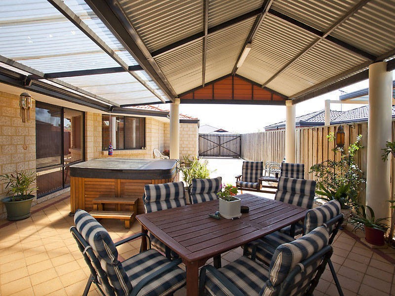 44 Boyle Avenue, Rockingham WA 6168