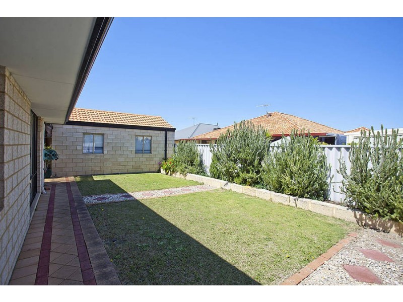 44 Boyle Avenue, Rockingham WA 6168