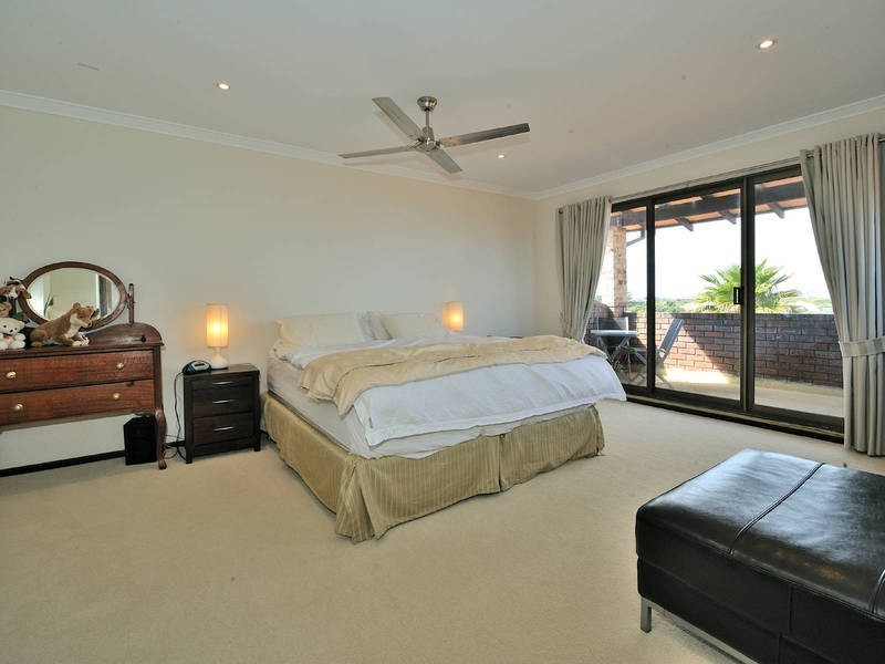 6 Hilda Road, Waikiki WA 6169