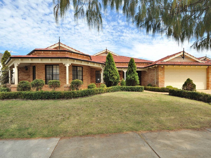 186 Fendam Street, Warnbro WA 6169