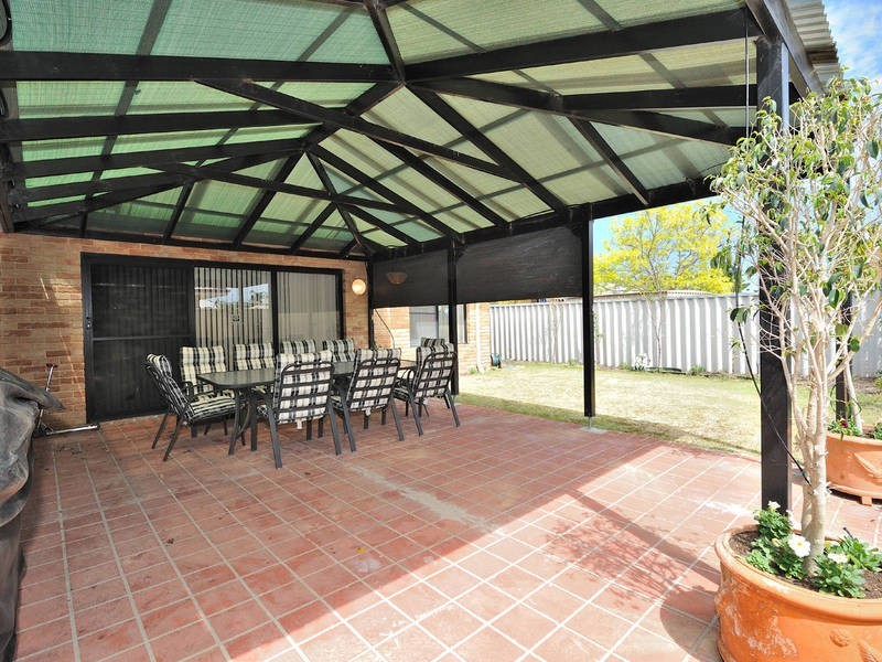 186 Fendam Street, Warnbro WA 6169