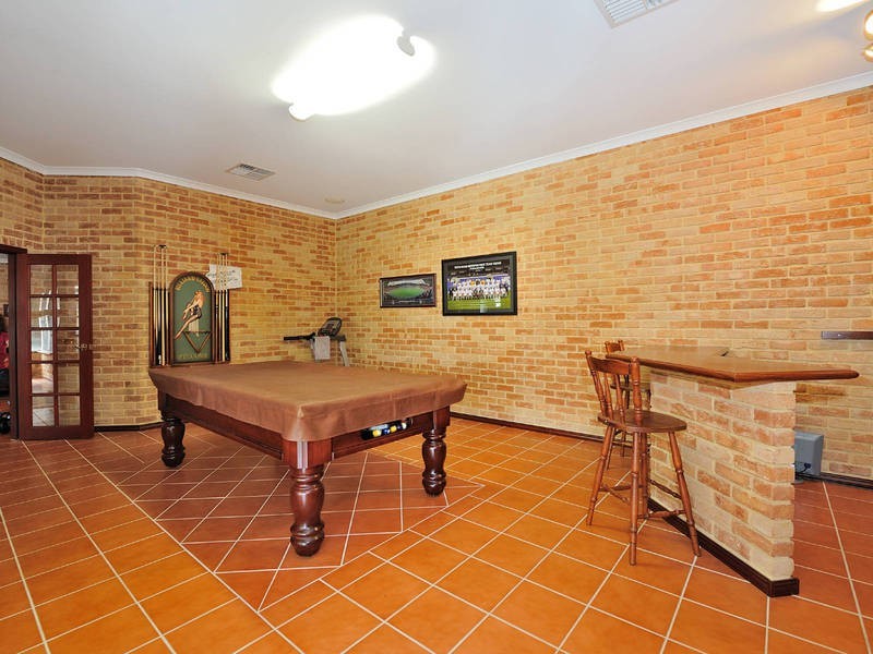 186 Fendam Street, Warnbro WA 6169