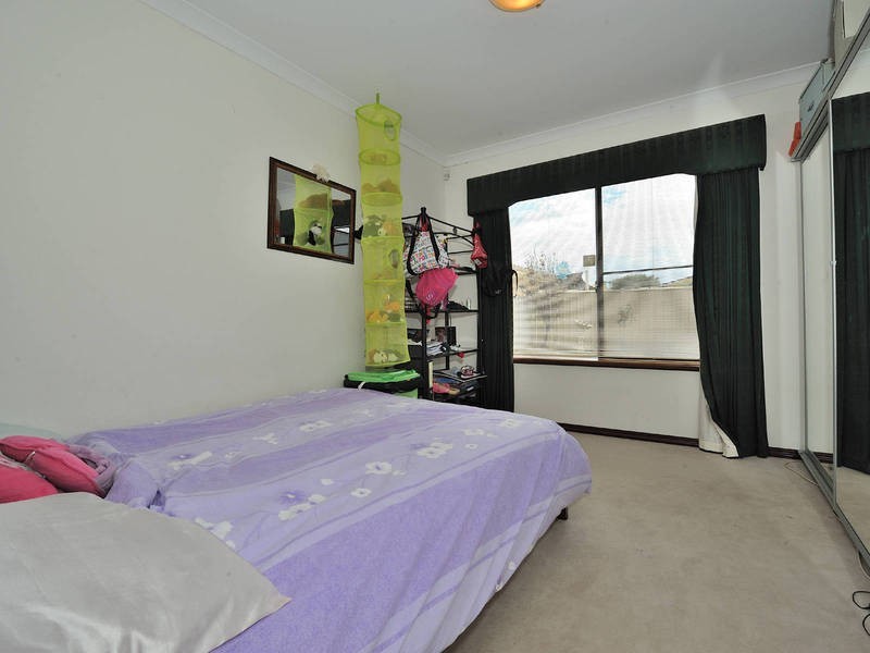 186 Fendam Street, Warnbro WA 6169