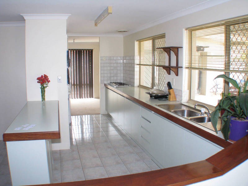 31 Discovery Crescent, Port Kennedy WA 6172