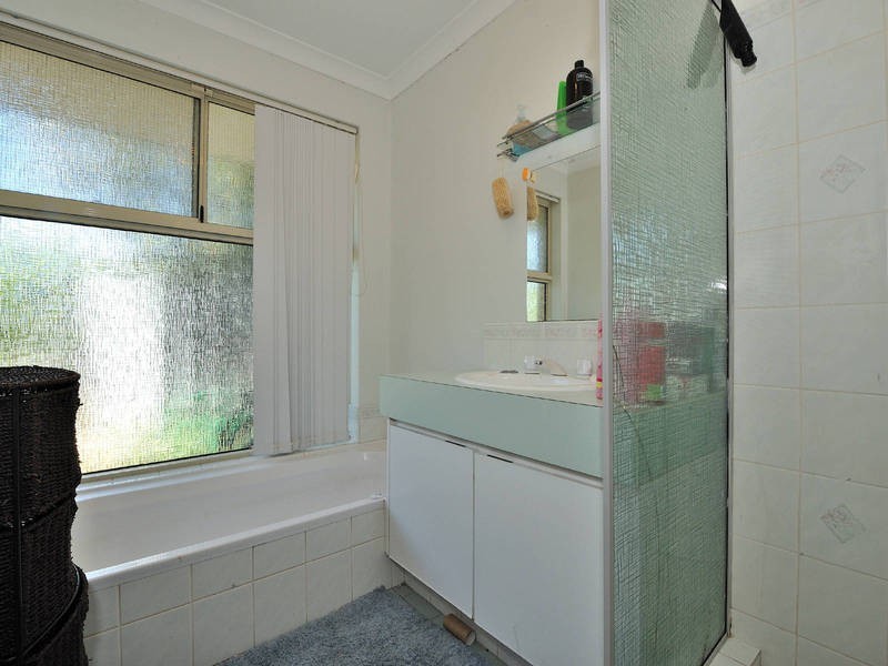 8 Middleton Place, Waikiki WA 6169