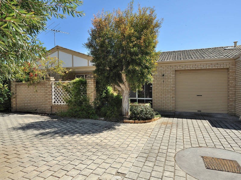 8/11 Bell Street, Rockingham WA 6168
