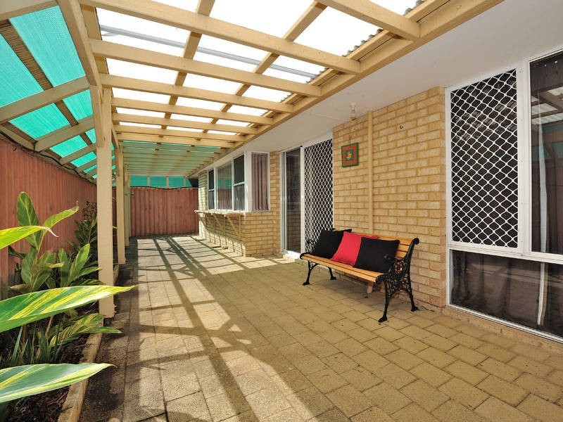 8/11 Bell Street, Rockingham WA 6168