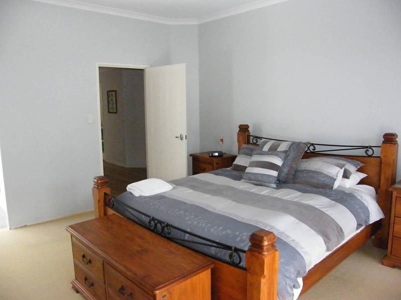 5 Evian Glen, Port Kennedy WA 6172