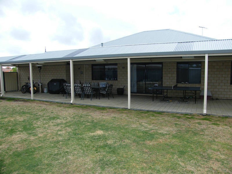5 Evian Glen, Port Kennedy WA 6172