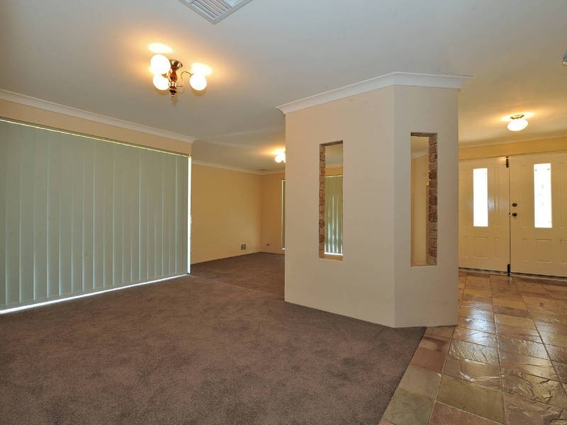 28 Elanora Drive, Cooloongup WA 6168