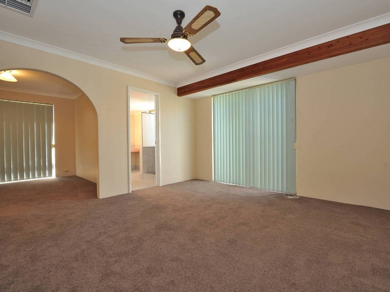 28 Elanora Drive, Cooloongup WA 6168