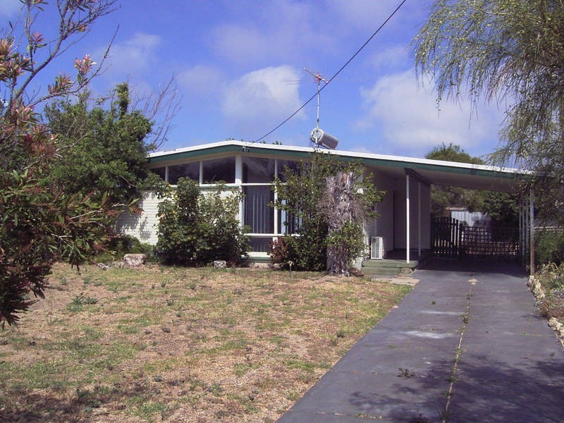 9 Pictor Court, Rockingham WA 6168