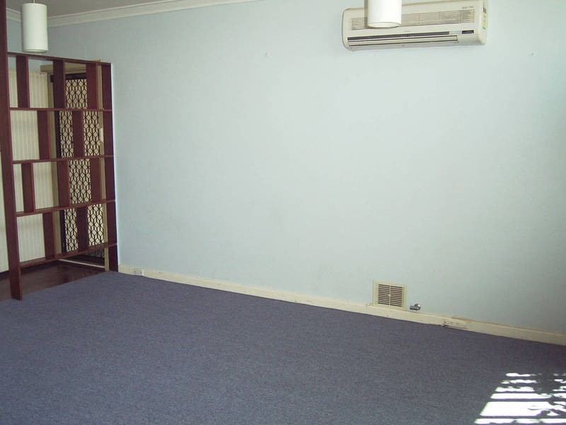 9 Pictor Court, Rockingham WA 6168