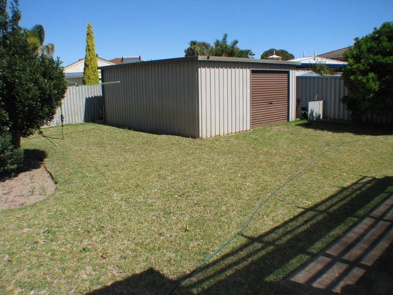 9 Tangaroa Close, Cooloongup WA 6168