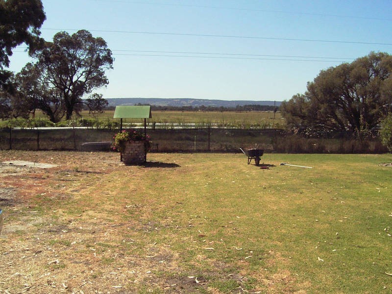 21 Boomerang Road, Oldbury WA 6121