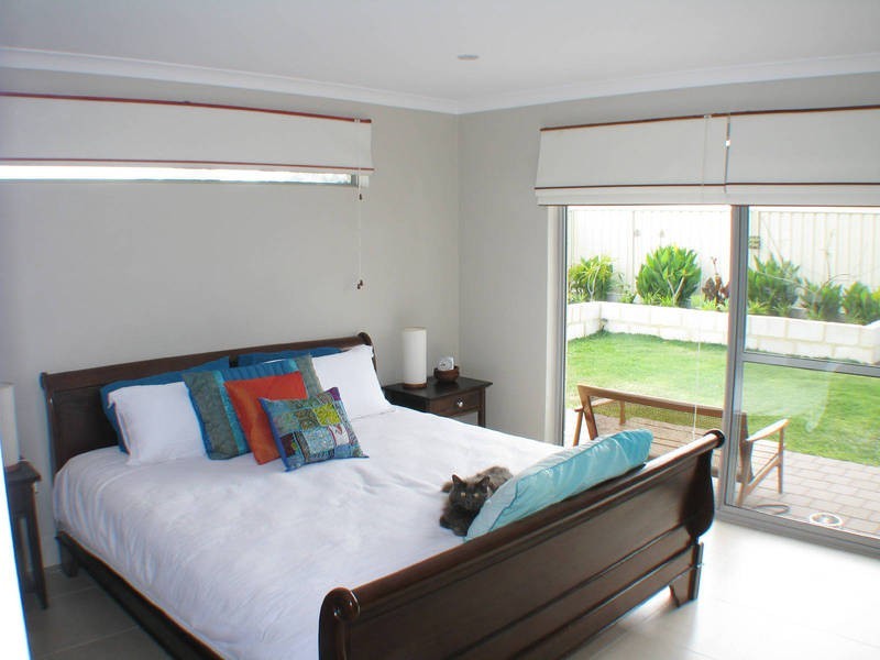 19 Royston Way, Lakelands WA 6180