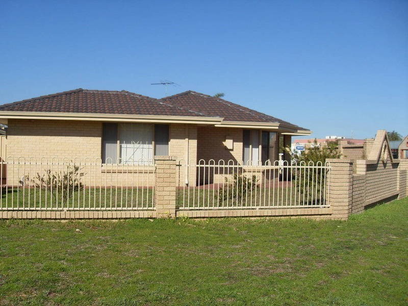 2B Leeuwin Parade, Rockingham WA 6168