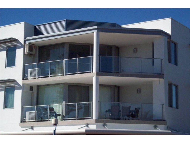 5/15 Kent Street, Rockingham WA 6168