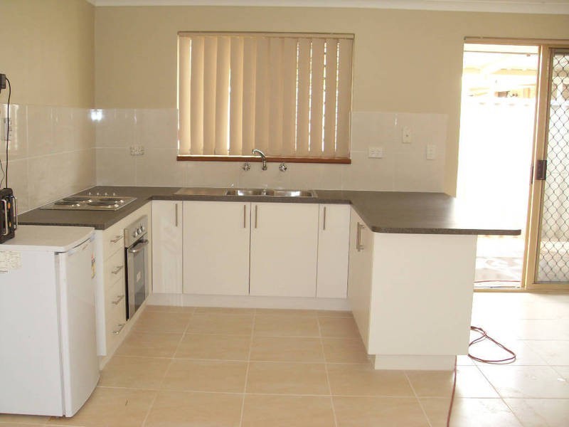 21b Gnangara Drive, Waikiki WA 6169