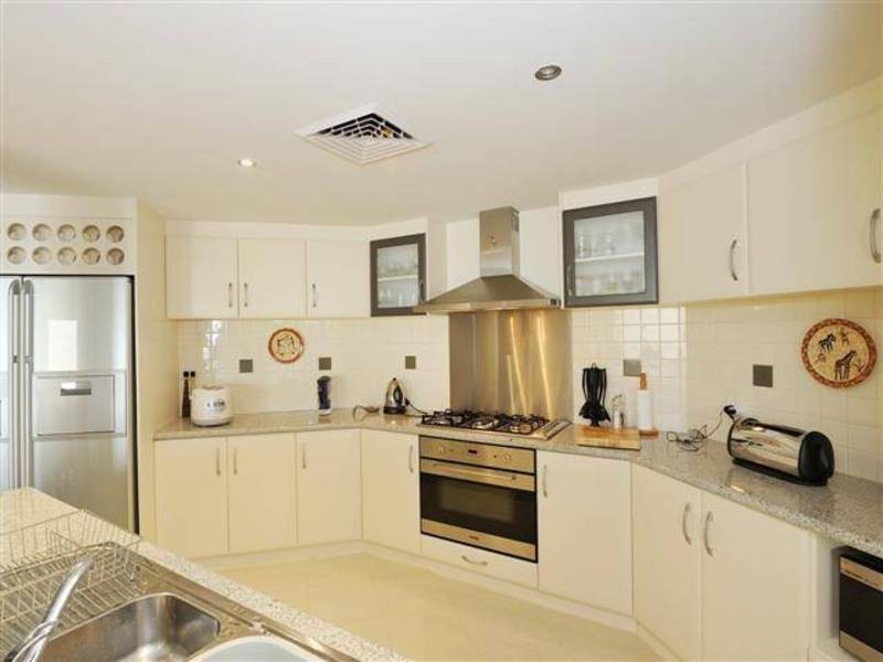 16/59 Rockingham Beach Road, Rockingham WA 6168