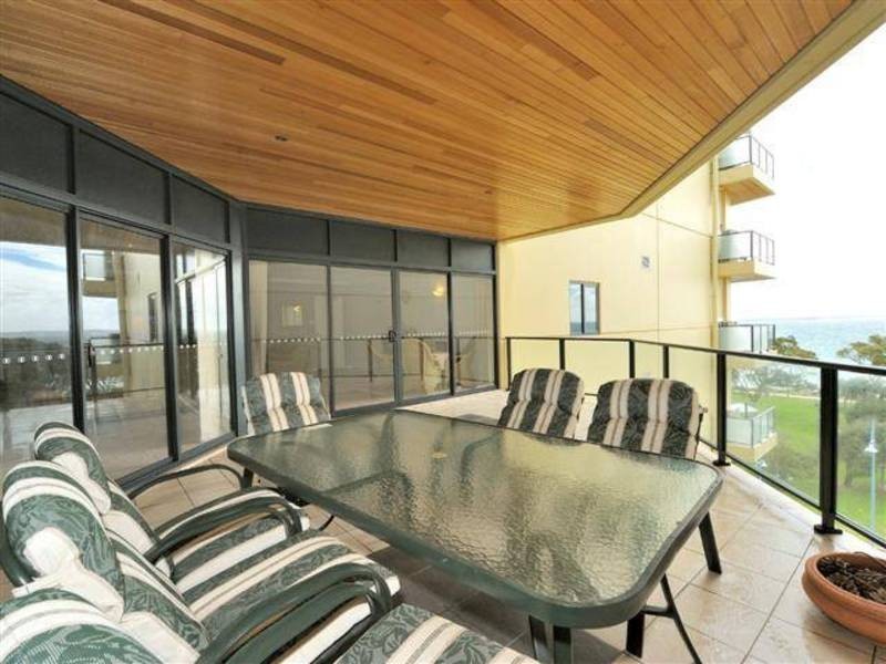 16/59 Rockingham Beach Road, Rockingham WA 6168