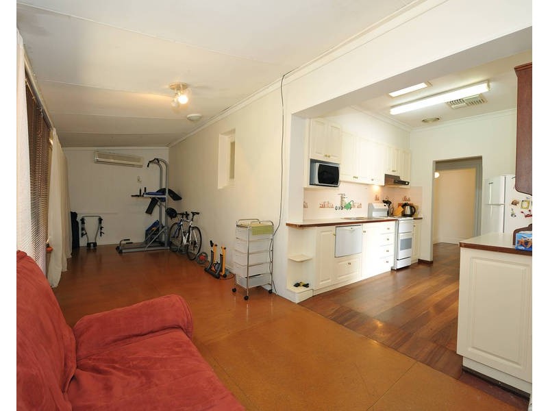 21 Smythe Street, Rockingham WA 6168