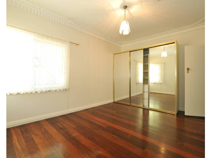 21 Smythe Street, Rockingham WA 6168