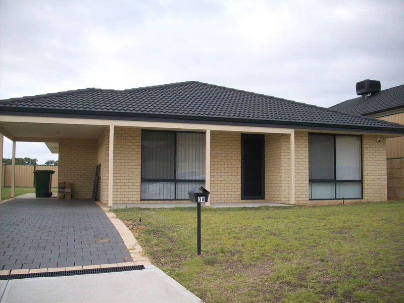 38 Pepperell Way, Leda WA 6170