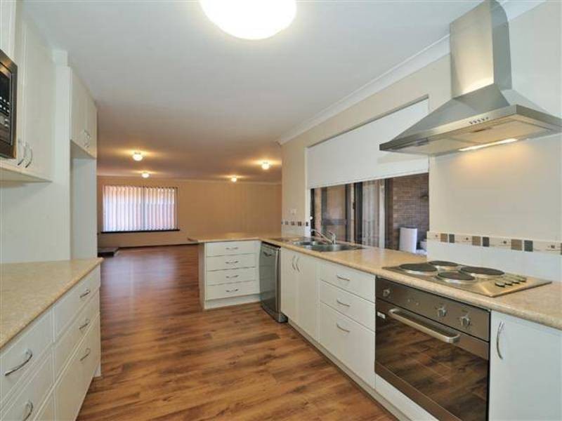 3 Mariano Court, Rockingham WA 6168