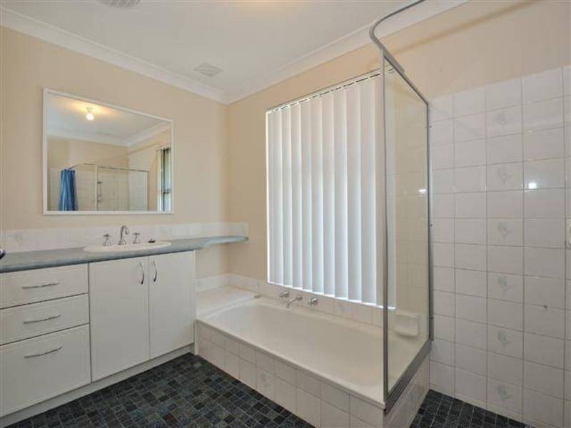 3 Mariano Court, Rockingham WA 6168
