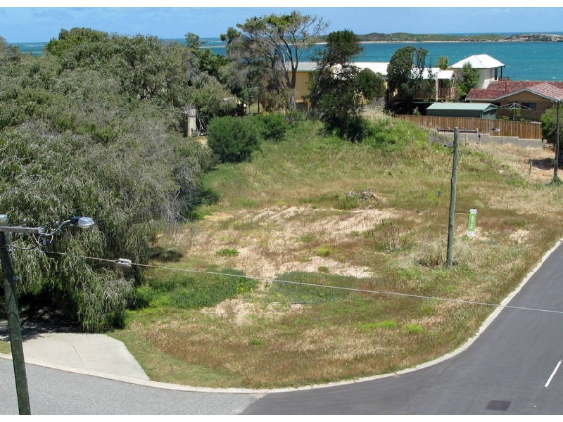 3 Coventry Rd, Shoalwater WA 6169