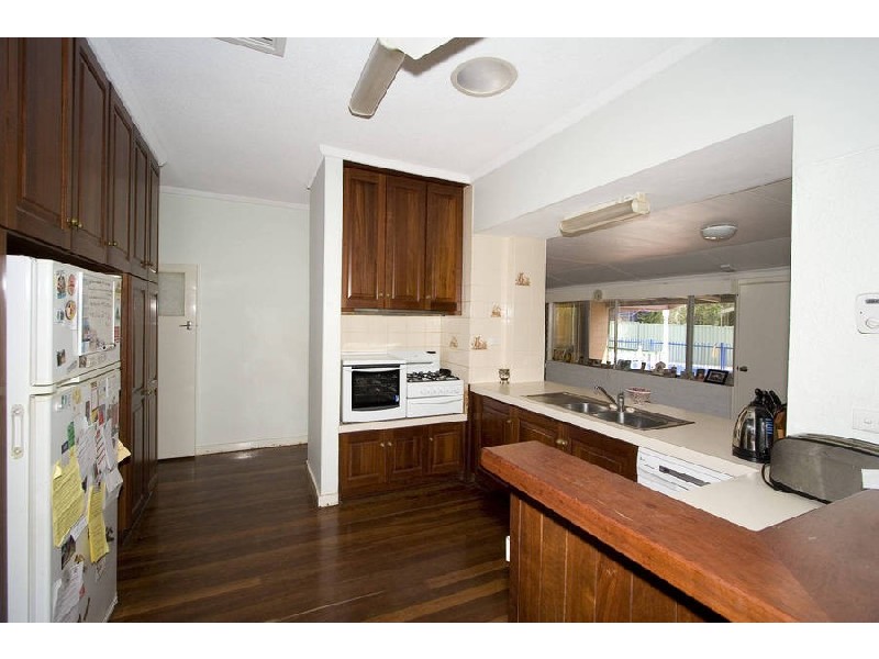 3 Potts Street, Melville WA 6156