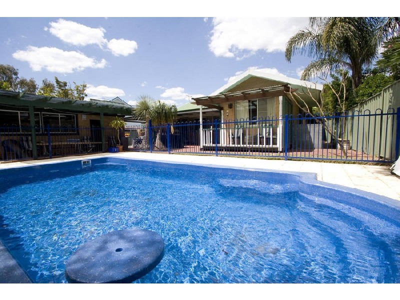 3 Potts Street, Melville WA 6156