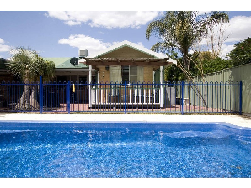 3 Potts Street, Melville WA 6156