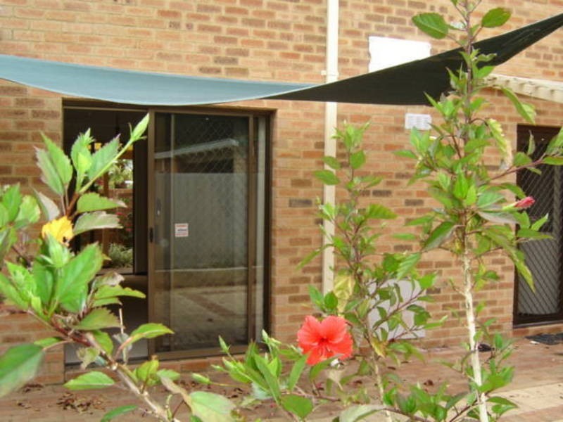 6/24 Cale Street, Como WA 6152